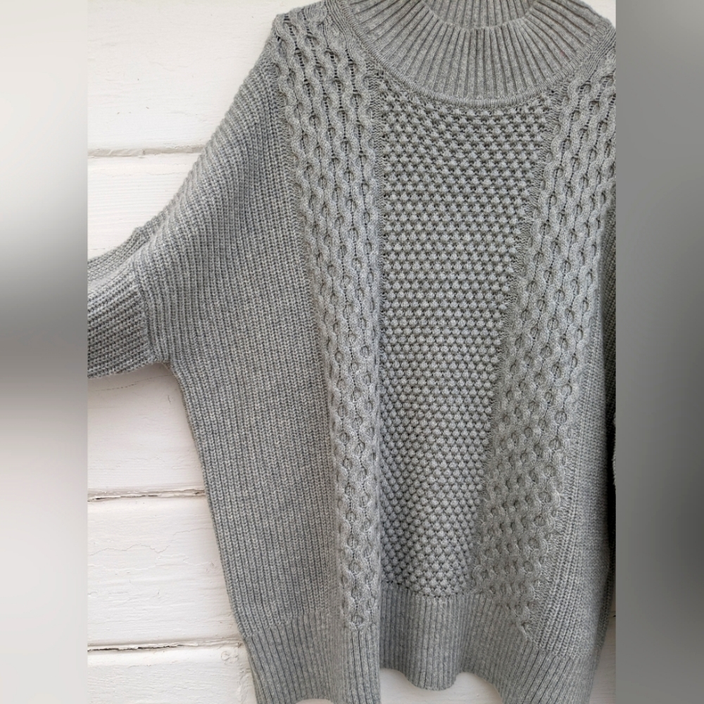 Gap Cabled Sweater Ladies Large Wool Blend in Grey